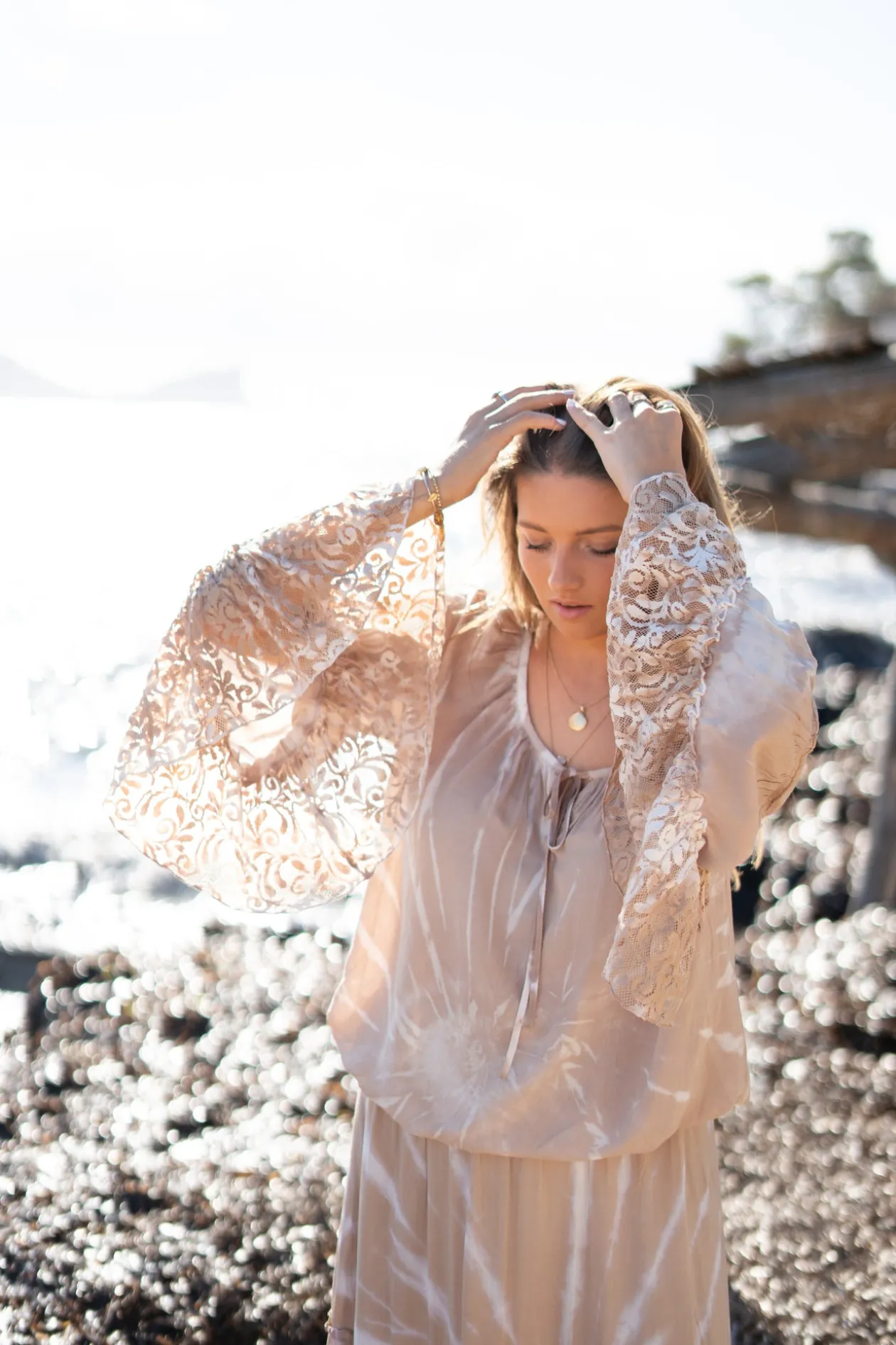 Bluse Yira Batik Taupe