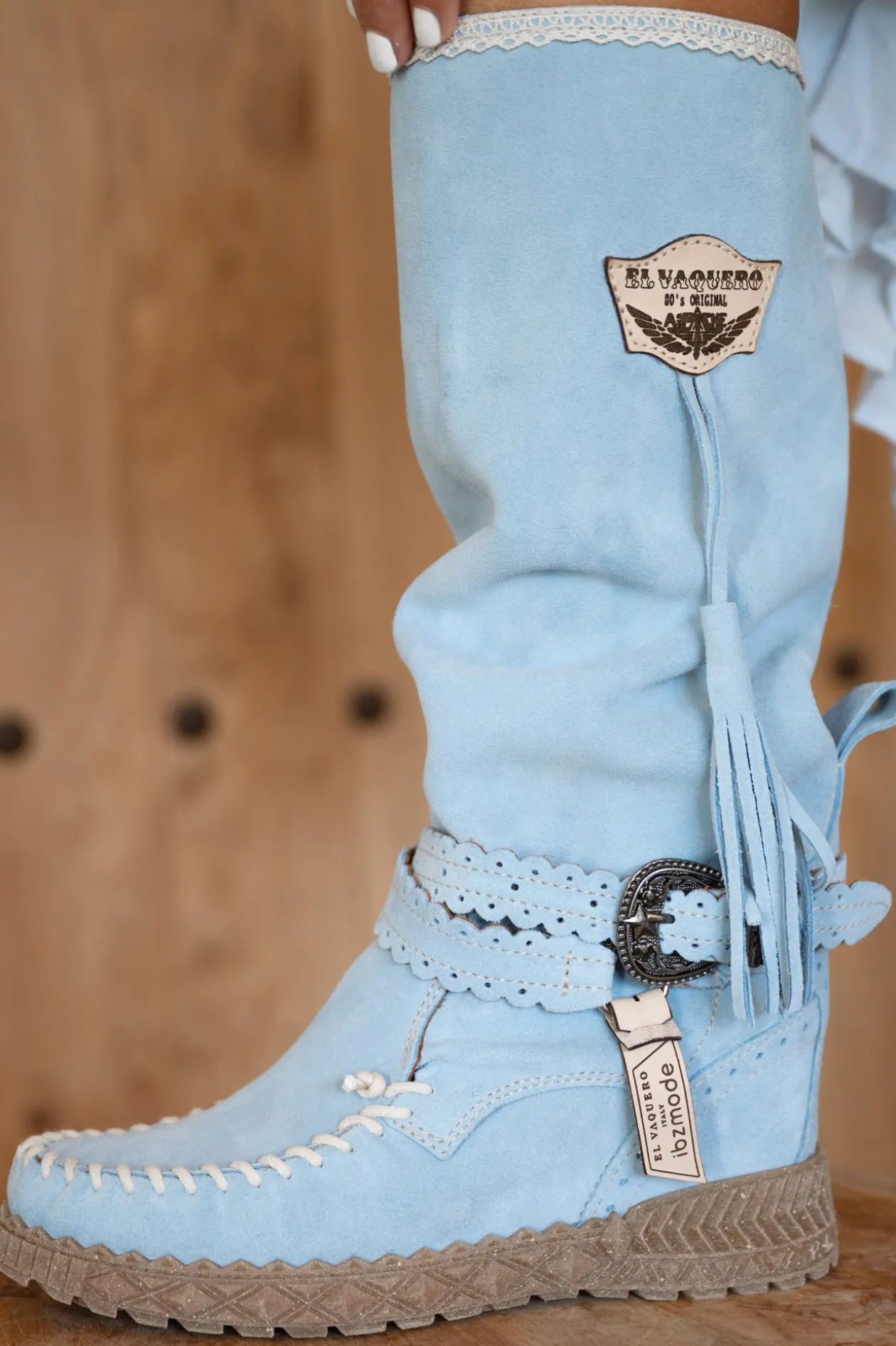 El Vaquero x IBZmode Cammy Aqua.