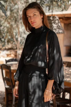 Flair Top Loua Schwarz