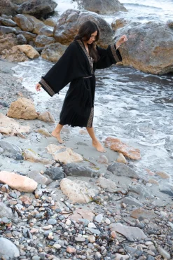 Fransen Kimono Esthetica Schwarz