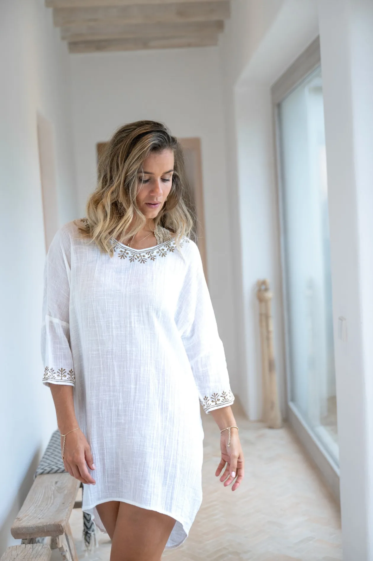 Kaftan Laia Scorva Weiß