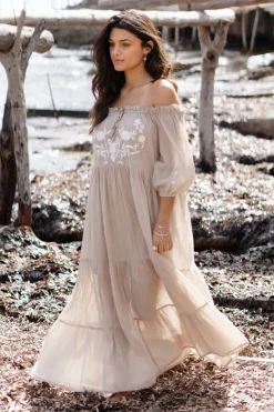 Kleid Peralta Bordado Light Taupe