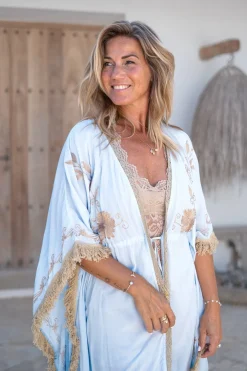 Kurzer Kimono Fransen Fresko Blassblau