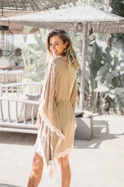 Kurzer Kimono Fransen Kyra Powder