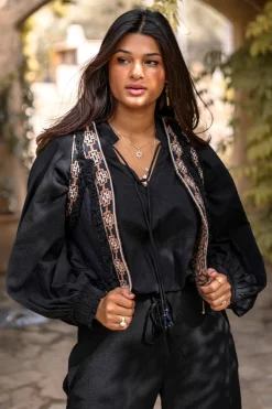 Kurzes Gilet Nomad Schwarz