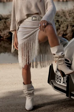 Rosafarbener Fransenrock