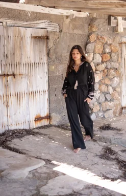 Sonrisa Schwarze Hose