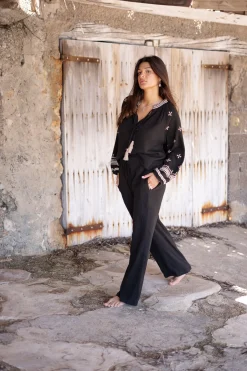 Sonrisa Schwarze Hose