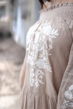 Tunika Elena Bordado Helles Taupe