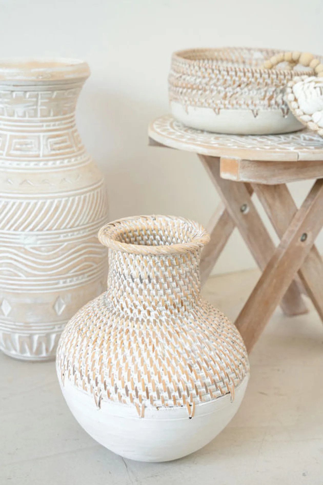 Vase Kayu Off White