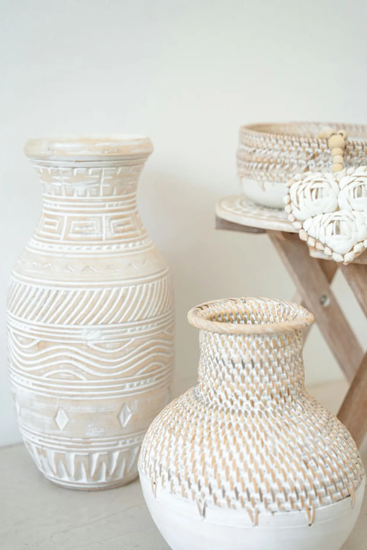 Vase Kayu Off White
